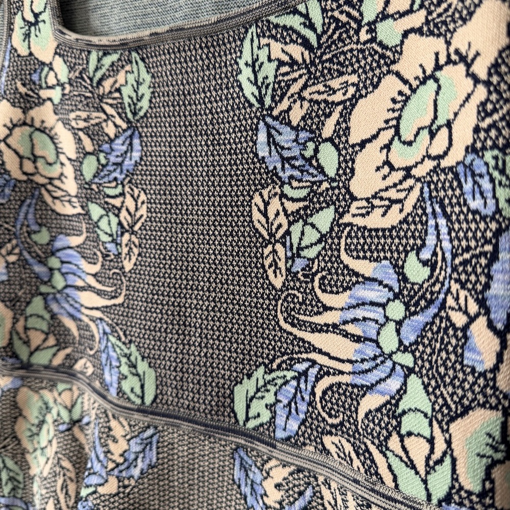 BCBGMaxAzria Womens Floral Alonya Knit Peplum Top XS Bare Pink Stretch ASO - Picture 5 of 7